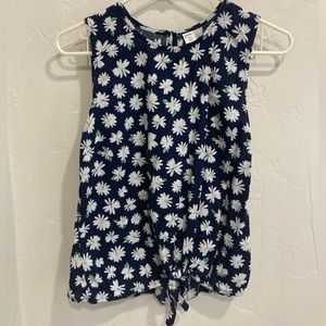Old Navy blue blouse with daisies